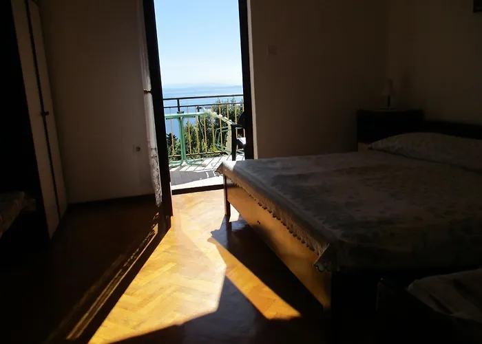 公寓 Mit Balkon Und Terrasse By Interhome