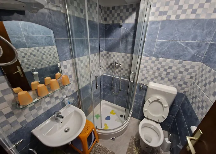 Mit Balkon Und Terrasse By Interhome 公寓